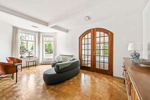 - Ruhige Wohnlage trifft urbanen Lifestyle - Stadtvilla in zweiter Reihe auf der Gänsheide – Die vollständige Adresse der Immobilie erhältst du vom Anbieter., 70184 Gänsheide, Stuttgart – Vorschaubild 6