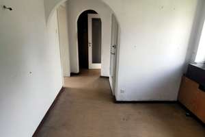 Viel Potenzial in bester Wohnlage – Wohnhaus mit großem Wohnzimmer, Südterrasse und gr.Grundstück – Die vollständige Adresse der Immobilie erhältst du vom Anbieter., 84137 Vilsbiburg – Vorschaubild 5