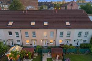 Modernes Familienidyll in Offenbach: 5 Zimmer, Garten & Top-Energiebilanz in Bahnhofsnähe – 63069 Friedrichsweiher, Offenbach am Main – Vorschaubild 2