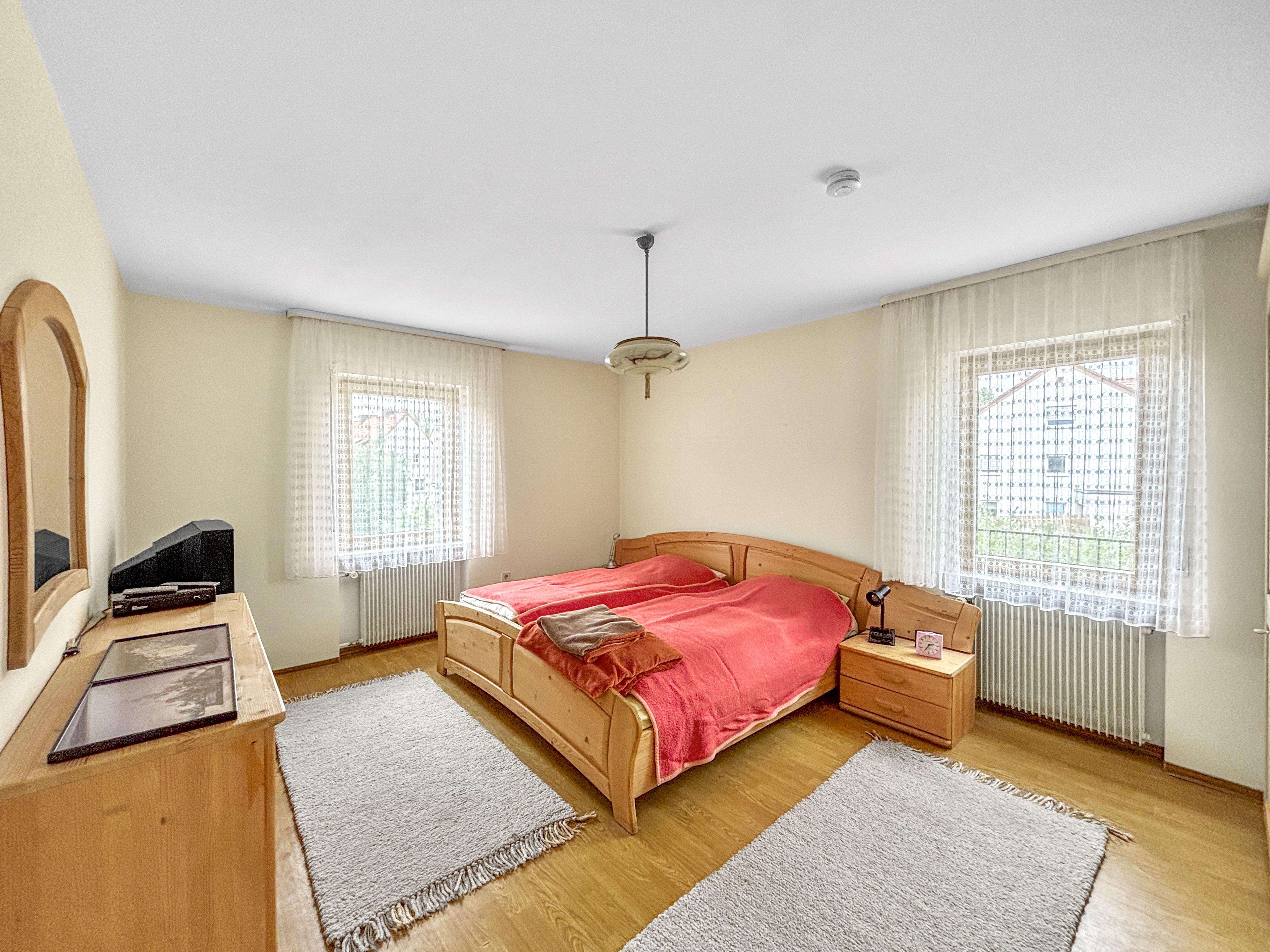 Immobilie in Sommerhausen - Ehemaliges Weingut - Wohnhaus und Nebengebäude in Sommerhausen - Bild 5