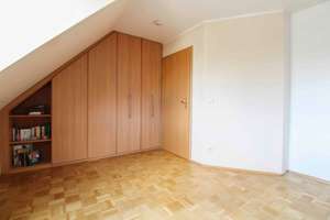 *Bezugsfrei!* 3-Zimmer-Maisonette-Wohnung mit Balkon  – Die vollständige Adresse der Immobilie erhältst du vom Anbieter., 9125 Bernsdorf, Chemnitz – Vorschaubild 12