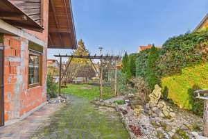 ***Wohnhaus mit zwei Gebäudeteilen in Obersuhl zu verkaufen*** – Die vollständige Adresse der Immobilie erhältst du vom Anbieter., 36208 Wildeck – Vorschaubild 9