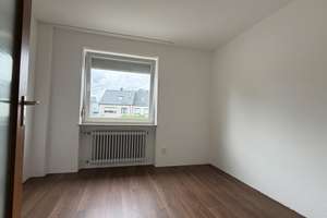Gepflegtes Reihenmittelhaus zu vermieten – Die vollständige Adresse der Immobilie erhältst du vom Anbieter., 90419 Bielingplatz, Nürnberg – Vorschaubild 10
