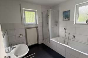 Charmantes Einfamilienhaus mit Garten und Balkon in ruhiger Lage! Ab sofort zu vermieten! – Die vollständige Adresse der Immobilie erhältst du vom Anbieter., 56179 Vallendar – Vorschaubild 3