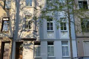 TOP gemütliche 3 ZKDB Wohnung im 2. OG in zentraler, aber ruhiger Lage nahe dem Helios und der FH – Johannesplatz 8, 47805 Krefeld – Vorschaubild 1