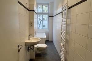 Gut geschnittene und Lichtdurchflutete Wohnung in Berlin, auch als WG geeignet – Scheffelstraße 10, 10367 Lichtenberg (Ortsteil), Berlin – Vorschaubild 3