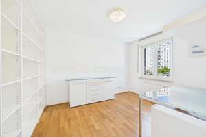 4 Zimmer, zwei Bäder und Balkon im Rebstockviertel, bezugsfrei – 60486 Bockenheim, Frankfurt am Main – Vorschaubild 6