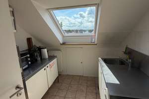 Charmante Dachgeschosswohnung mit Tiefgaragenstellplatz in Bielefeld – Die vollständige Adresse der Immobilie erhältst du vom Anbieter., 33607 Mitte, Bielefeld – Vorschaubild 10