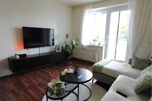 Ihr neues Zuhause: Zentrale 3-Zimmer-Wohnung mit sonnigem Balkon und Garage – Am Bruch 7, 42857 Stachelhausen, Remscheid – Vorschaubild 4