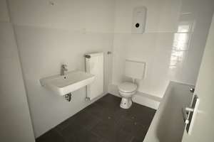 2 Zimmer im Erdgeschoß – eins zum Leben, eins zum Nichtstun – Mathildenstr. 16, 47169 Marxloh, Duisburg – Vorschaubild 3