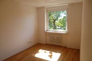 Top-Lage Großzügige 3,5 Raum-ETW im 1.OG mit großer Terrasse + Balkon und Garage – Ikenstr. 76-78, 40625 Gerresheim, Düsseldorf – Vorschaubild 9