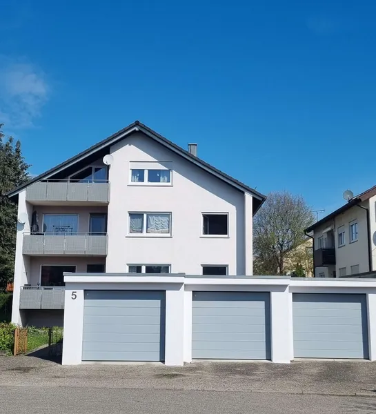 3Rm 3-Family House – Althengstett – Garden & Garages