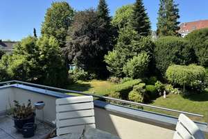 Repräsentative Etagenwohnung  mit Balkon, Garage und Stellplatz - Landgericht/Klinikum/RÜ-Stern!