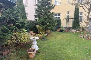 Helle Dachgeschosswohnung mit Sonnenbalkon in ruhiger Lage – Kurfürstenstraße 34, 12105 Mariendorf, Berlin – Vorschaubild 2