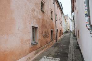Charmantes, denkmalgeschütztes Wohn- und Geschäftshaus mit unverbaubarem Blick auf die Donau! – Die vollständige Adresse der Immobilie erhältst du vom Anbieter., 93047 Innenstadt, Regensburg – Vorschaubild 5