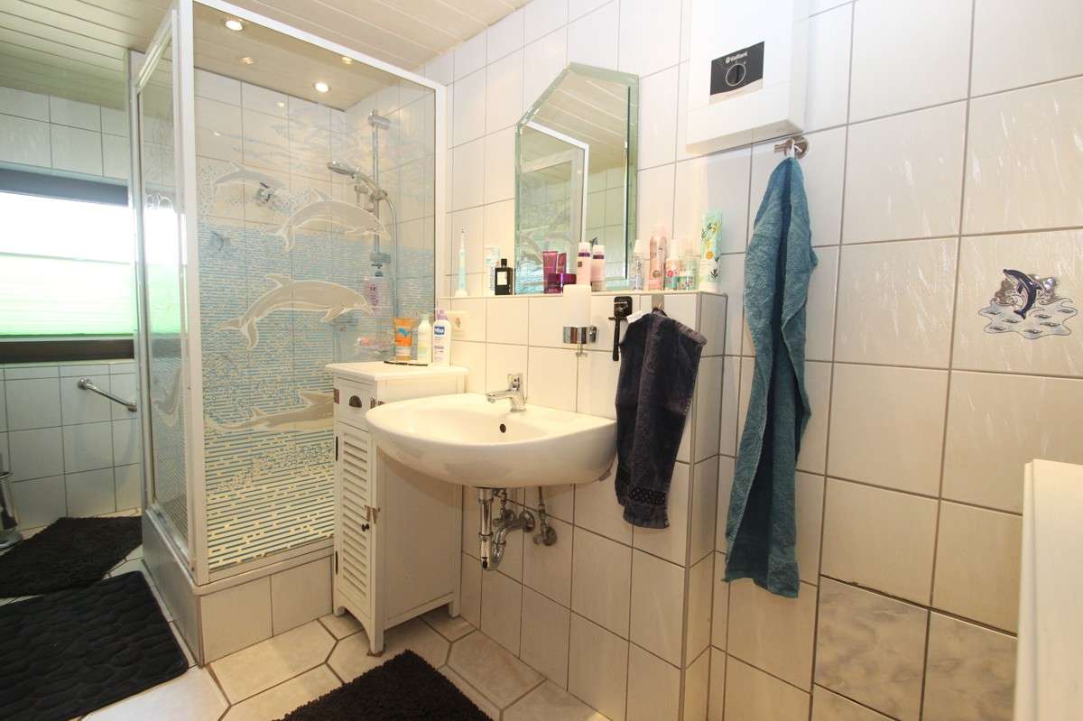 Immobilie in Königswinter - Wohnhaus mit 3 Mieteinheiten zentral in Königswinter-Thomasberg! - Bild 18