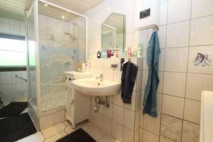 Wohnhaus mit 3 Mieteinheiten zentral in Königswinter-Thomasberg! – Die vollständige Adresse der Immobilie erhältst du vom Anbieter., 53639 Königswinter – Vorschaubild 10