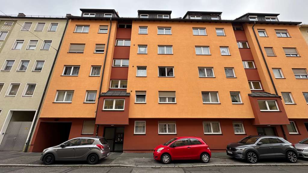 Leer werdende 3-Zi Wohnung zum Verkaufen mit Stellplatz!