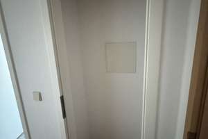 Frisch renovierte helle Dreiraumwohnung mit EBK und Keller – Arndtstraße 2, 39108 Stadtfeld Ost, Magdeburg – Vorschaubild 2