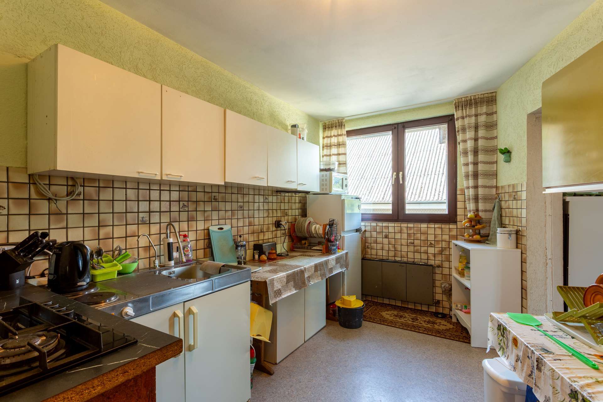 Immobilie in Nettersheim - Handwerker aufgepasst! Großes Wohnhaus mit Scheune, Garagen und großem Grundstück - Bild 7