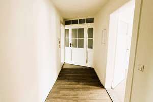 Einziehen und wohlfühlen: Moderne Dachgeschosswohnung in gepflegtem Wohn- und Geschäftshaus – Die vollständige Adresse der Immobilie erhältst du vom Anbieter., 38442 Fallersleben, Wolfsburg – Vorschaubild 3