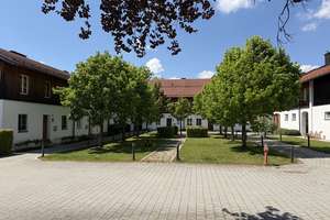 Refugium mit Gutshof-Charme: Repräsentatives Wohnerlebnis auf höchstem Niveau in Oberpframmern – Die vollständige Adresse der Immobilie erhältst du vom Anbieter., 85667 Oberpframmern – Vorschaubild 19