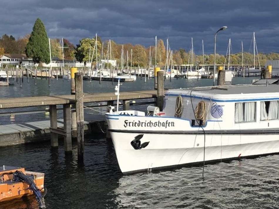 1000152907