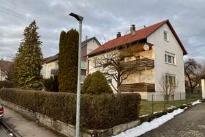 Freistehendes Einfamilienhaus mit großem Garten und Garage in Dornstadt zu vermieten – Jahnweg 22, 89160 Dornstadt – Vorschaubild 1