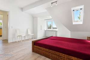 Stilvolle, voll möblierte 3,5-Zimmer-Dachgeschosswohnung mit Balkon – Die vollständige Adresse der Immobilie erhältst du vom Anbieter., 70597 Degerloch (Ortsteil), Stuttgart – Vorschaubild 8