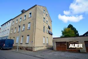 Mehrfamilienhaus mit 4 Garagen in Saarbrücken zu verkaufen.