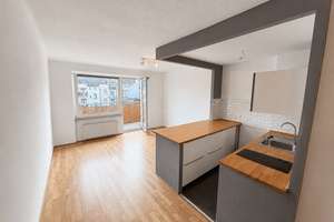 Modernisierte 2-Zimmer-Wohnung mit offenem Wohnkonzept und Balkon in Düsseldorf Flingern – Die vollständige Adresse der Immobilie erhältst du vom Anbieter., 40235 Flingern Nord, Düsseldorf – Vorschaubild 2