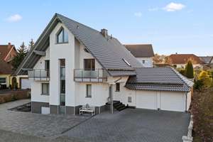 Großzügiges und modernes Haus in bester Lage von Bad Arolsen – Die vollständige Adresse der Immobilie erhältst du vom Anbieter., 34454 Bad Arolsen – Vorschaubild 2