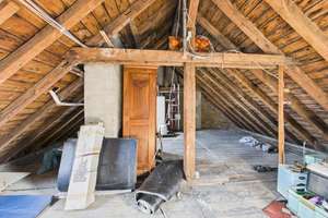 Altbauwohnung mit Wärmepumpe und Terrasse in zentraler Lage zum Veredeln ! – Die vollständige Adresse der Immobilie erhältst du vom Anbieter., 65185 Mitte, Wiesbaden – Vorschaubild 13