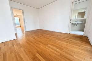OSTEND stylish! Next to ECB and river Main, 2016 3-room w. 2x balcony, 2x bath & parquet – 60314 Ostend, Frankfurt am Main – Vorschaubild 11