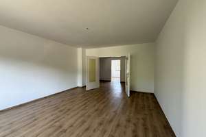 geräumige und renovierte Wohnung mit Balkon – Donnerstr. 179, 45357 Dellwig, Essen – Vorschaubild 5