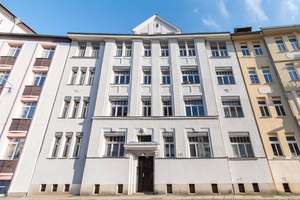 IDEAL GESCHNITTEN UND SOFORT BEZUGSFREI | Gemütliches Single-Apartment mit Loggia und Einbauküche – Wichernstraße 30, 4318 Anger-Crottendorf, Leipzig – Vorschaubild 1