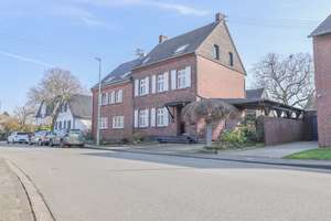 Familienfreundliches Einfamilienhaus mit Terrasse und Garten in gefragter Lage von Kaarst-Büttgen – Die vollständige Adresse der Immobilie erhältst du vom Anbieter., 41564 Kaarst – Vorschaubild 1