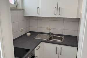 1-Zimmer-Apartment mit Balkon und Einbauküche – Bruderwöhrdstraße 16, 93055 Ostenviertel, Regensburg – Vorschaubild 3