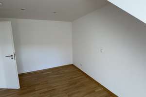 Helle 3-Zimmer Dachgeschosswohnung mit Balkon in Hannover-Döhren – Die vollständige Adresse der Immobilie erhältst du vom Anbieter., 30519 Döhren, Hannover – Vorschaubild 8