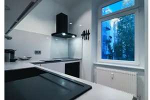 PENDLERWOHNUNG // 2 Zi. Wohnung mit Balkon in Berlin-Mitte – Arkonaplatz 9, 10435 Mitte (Ortsteil), Berlin – Vorschaubild 1
