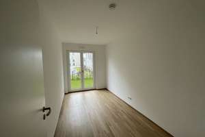 Moderne 3-Zimmer-Terrassenwohnung mit Gartenanteil & TG – Neubau 2021 in Aubing-Süd – Maria-Arndt-Str. 5, 81249 Aubing-Süd, München – Vorschaubild 6