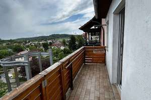 Stadthaus in zentraler Lage mit vier Wohnungen und einem Ladengeschäft mit sehr guter Rendite! – Die vollständige Adresse der Immobilie erhältst du vom Anbieter., 78333 Stockach – Vorschaubild 8