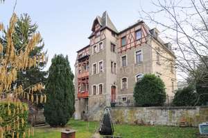 Cossebaude - denkmalgeschütztes Mehrfamilienhaus mit 6 Wohnungen und 2 Garagen