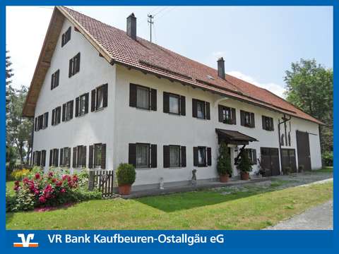 2 HÄUSER MIT TENNEN-ANBAU: PLATZ FÜR 2 FAMILIEN 2 HÄUSER MIT TENNEN-ANBAU: PLATZ FÜR 2 FAMILIEN