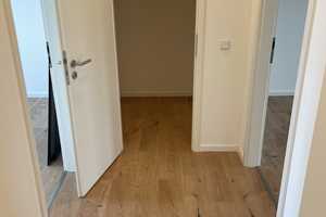 Sie suchen eine gemütliche Wohnung mit einer EBK, großem Balkon & Garten? Jetzt Termin vereinbaren – Badeteichstr. 50, 39126 Magdeburg – Vorschaubild 9