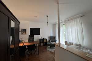 Stilvolle 1,5-Raum-Wohnung in Köln Lindenthal / Sülz für 9 Monate zur Untermiete – Hermeskeiler Straße 34, 50935 Köln – Vorschaubild 1