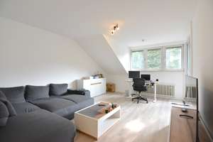 Charmante,   2 Zimmer  Dachgeschoss - Wohnung mit Balkon – Die vollständige Adresse der Immobilie erhältst du vom Anbieter., 47798 Stadtmitte, Krefeld – Vorschaubild 3