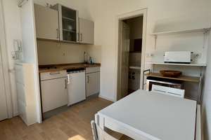 1,5-Zimmer-Altbauwohnung in Sachsenhausen-Nord – möbliert & vermietet – 60596 Sachsenhausen-Nord, Frankfurt am Main – Vorschaubild 2
