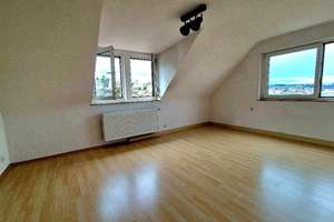 2,5 Zi. Whg, DG, ca. 53 m², EBK, Glasfaser, schöner Blick, ruhig und hell, HHL- Plettenbergsiedlung – Plettenbergstr. 44, 70186 Gaisburg, Stuttgart – Vorschaubild 3