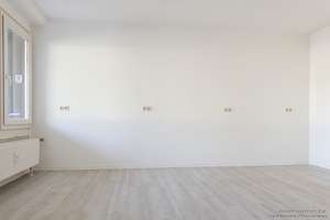 Selbst einziehen oder vermieten? Zentrale 3-Zimmer-Wohnung mit Loggia in Brackwede – Die vollständige Adresse der Immobilie erhältst du vom Anbieter., 33647 Brackwede, Bielefeld – Vorschaubild 9